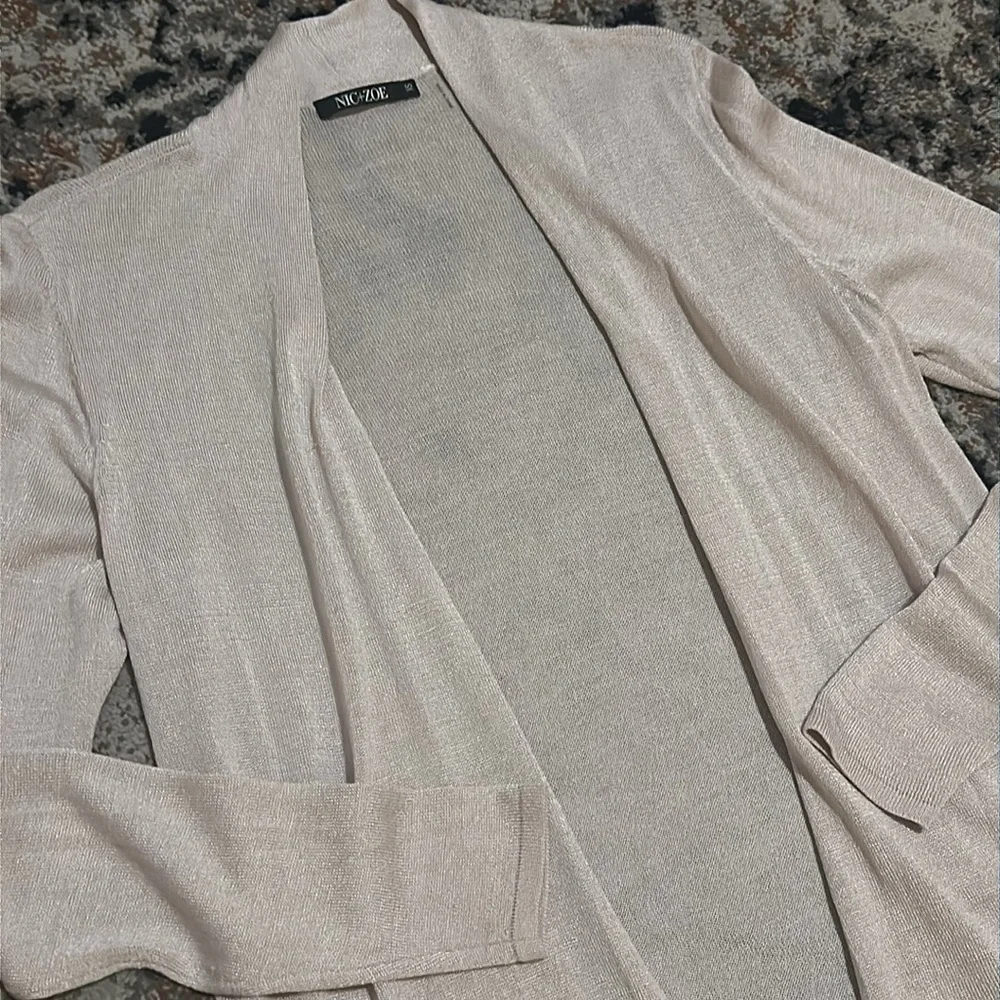 NWOT. Nic+Zoe Elegant Cream featherlight thin Sweater Cardigan. size XS. Silk. - Picture 5 of 6